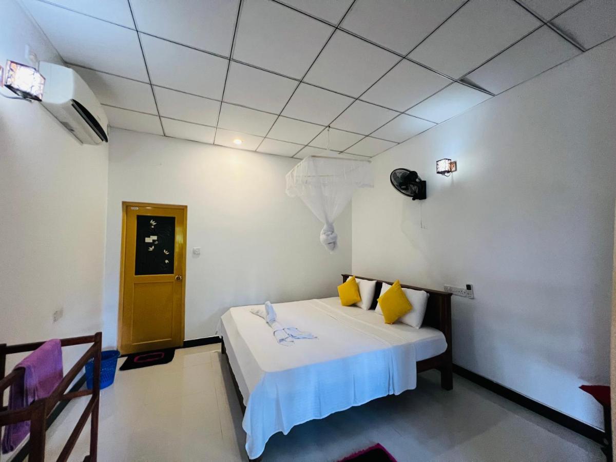 Sigiri Budget Homestay Sigiriya Esterno foto