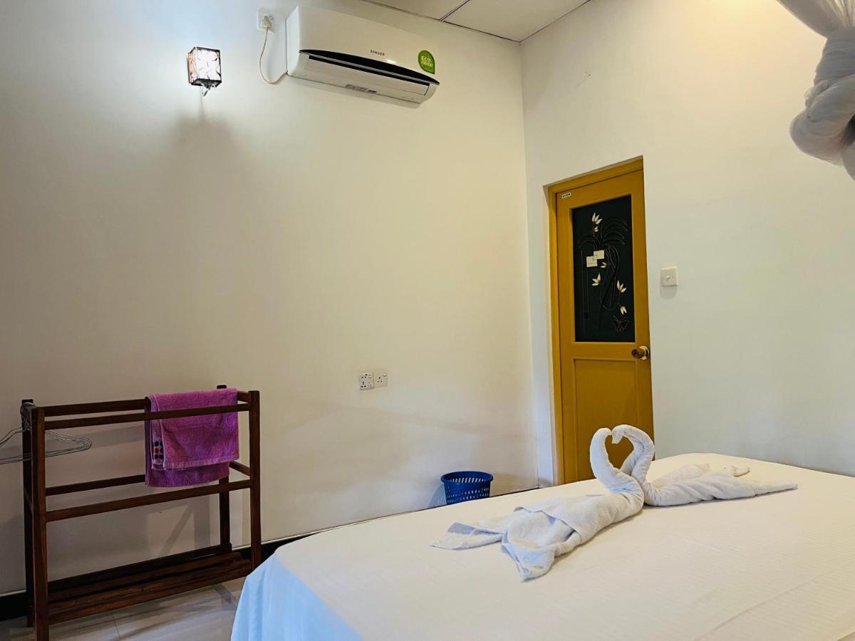 Sigiri Budget Homestay Sigiriya Esterno foto
