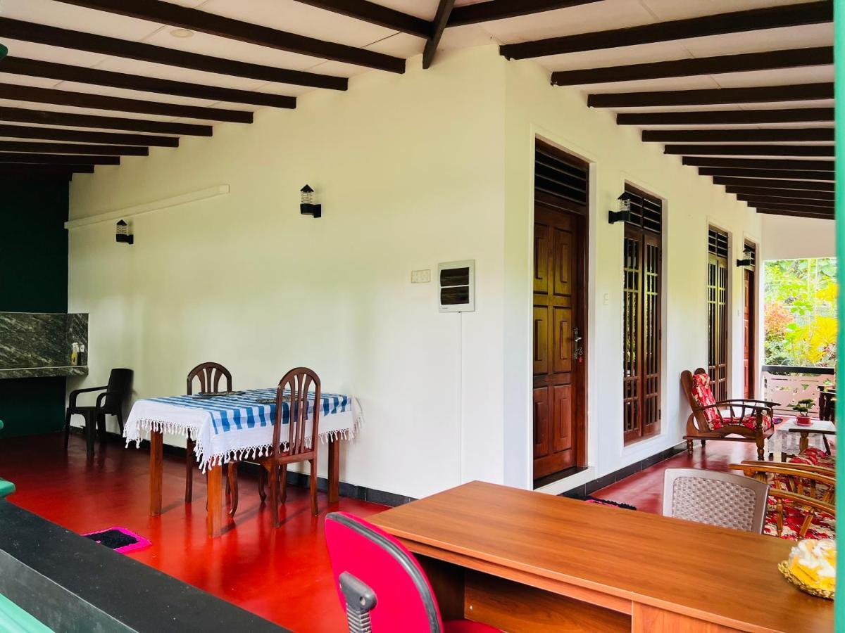 Sigiri Budget Homestay Sigiriya Esterno foto